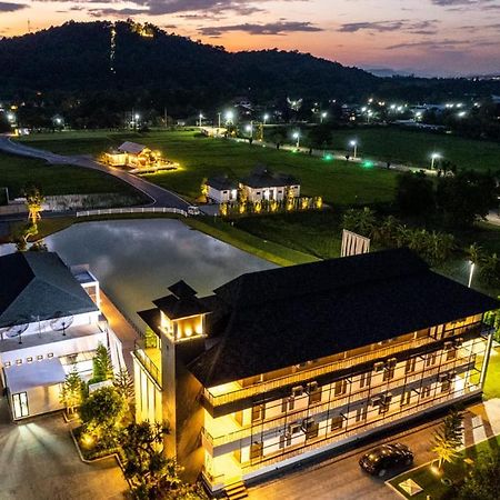 Pim Pool Villa Nan Luaran gambar