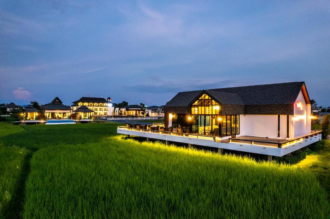 Pim Pool Villa Nan Luaran gambar