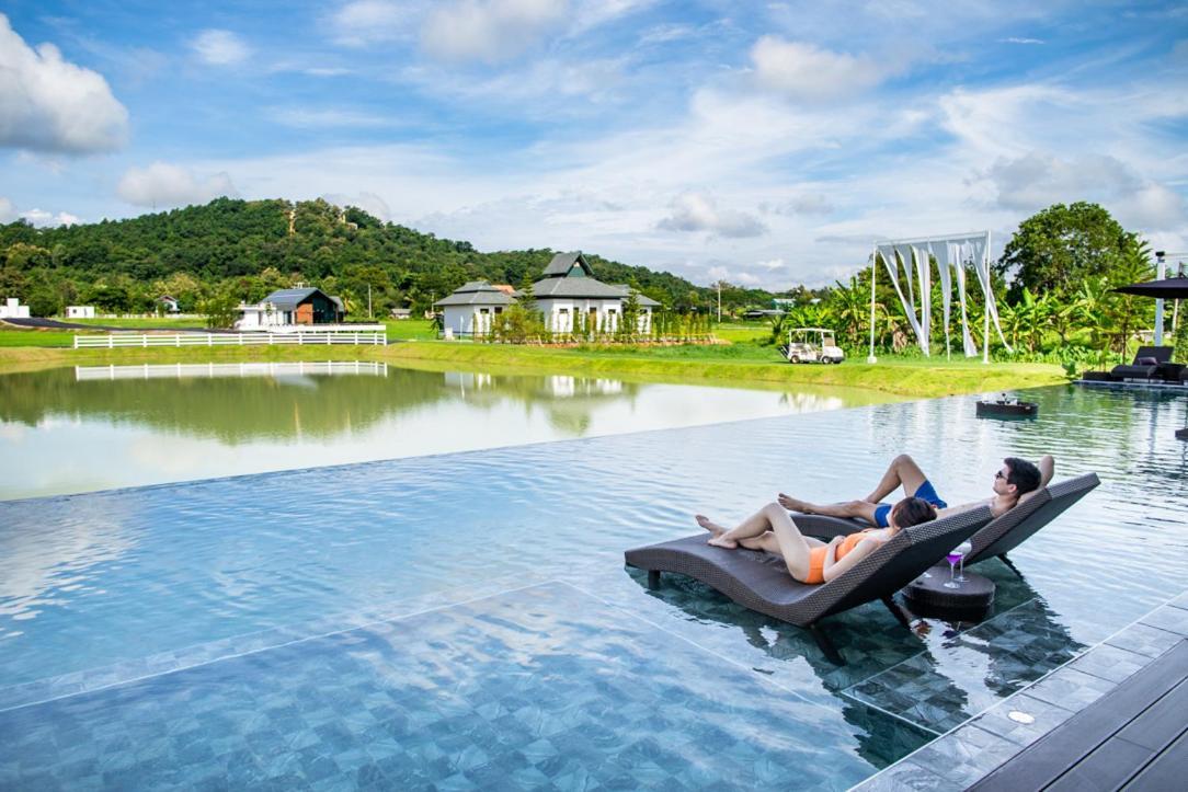 Pim Pool Villa Nan Luaran gambar