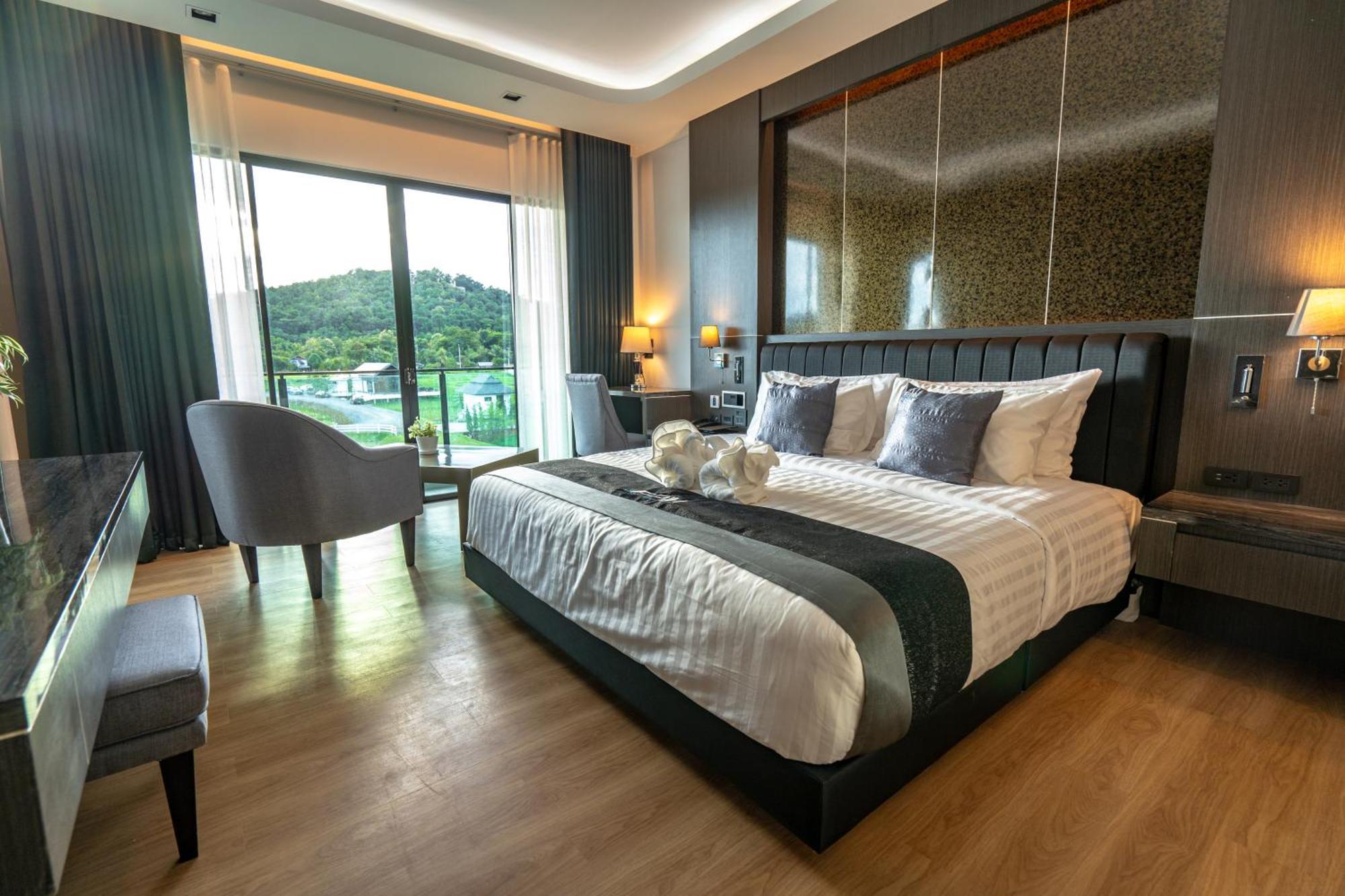 Pim Pool Villa Nan Luaran gambar