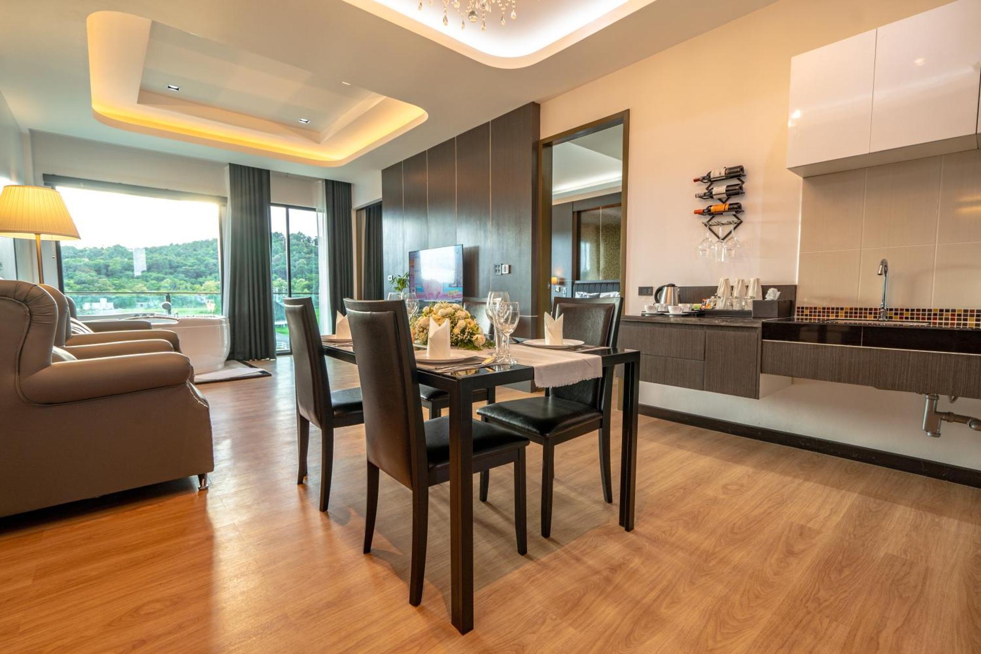 Pim Pool Villa Nan Luaran gambar
