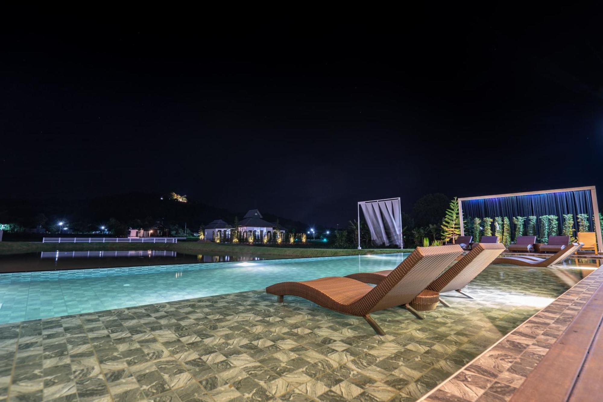 Pim Pool Villa Nan Luaran gambar