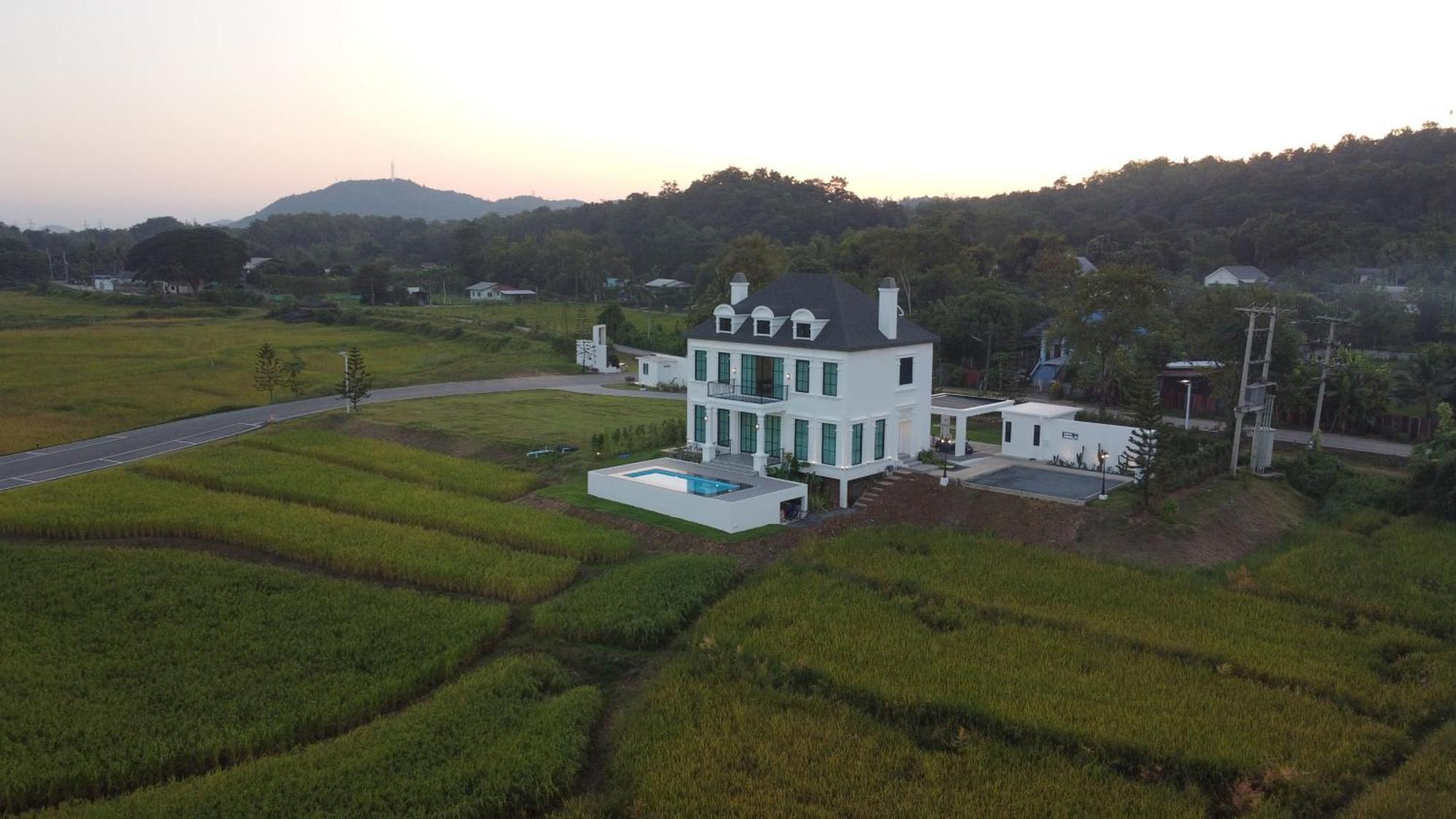 Pim Pool Villa Nan Luaran gambar
