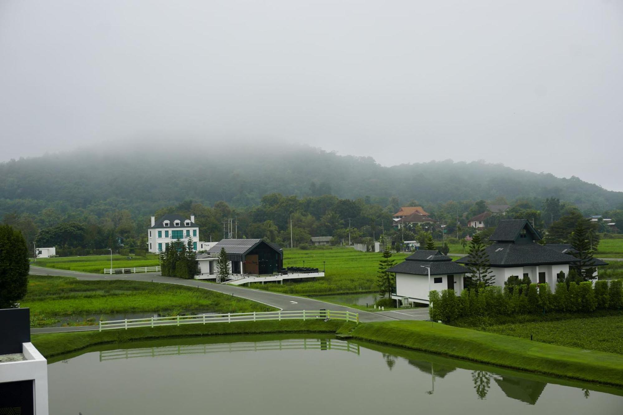 Pim Pool Villa Nan Luaran gambar